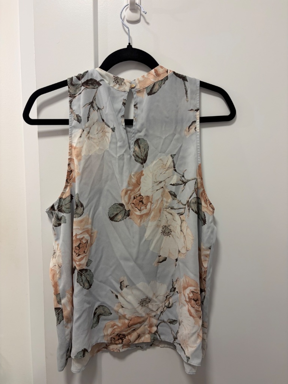 Dynamite Floral Blouse With Ruffles - Picture 2 of 3